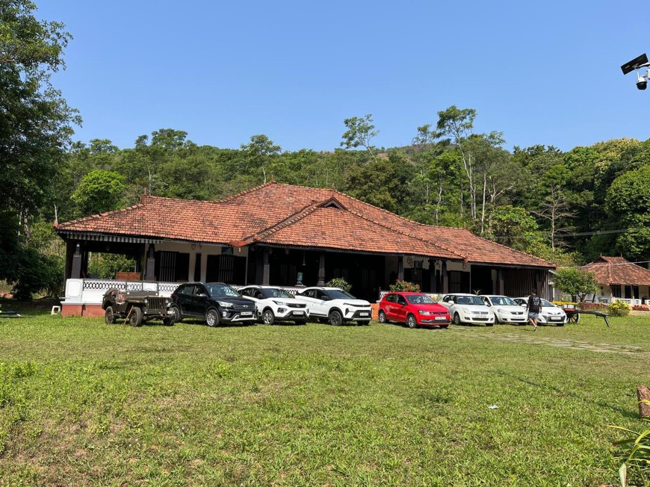 Highland Estate Hotel สากเลศปุระ ภายนอก รูปภาพ